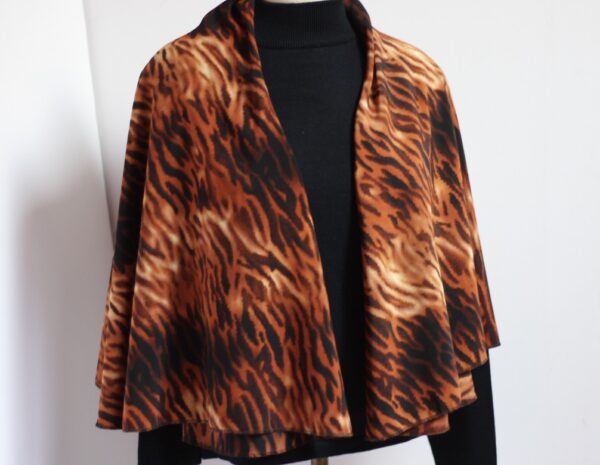 Animal print vest to wear five different ways - Image 7