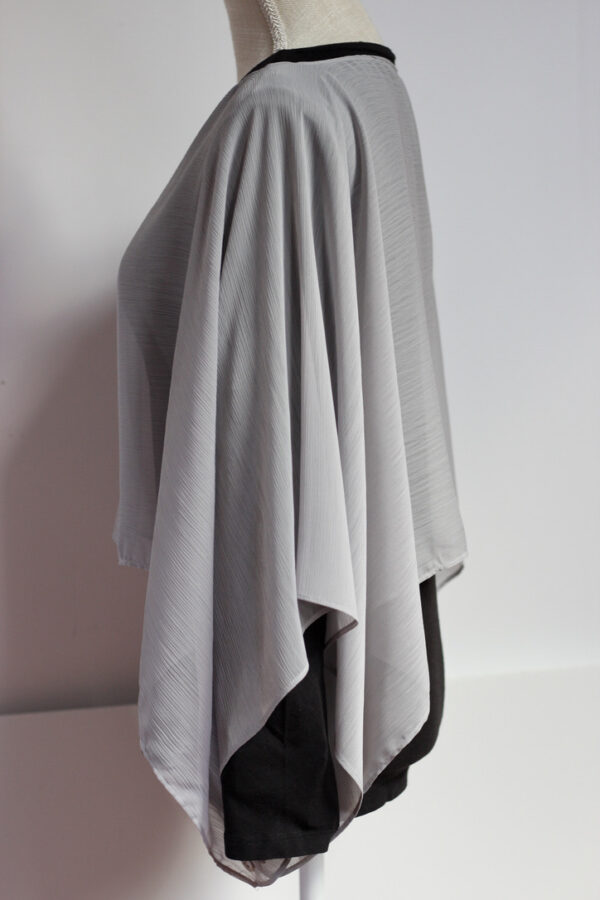 Light gray convertible poncho in a chiffon fabric - Image 2