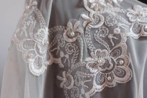 White Mesh Capelet with Lace Accents - Image 6