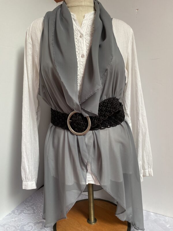 Gray vest in lightweight chiffon that can be worn five different ways - Image 3