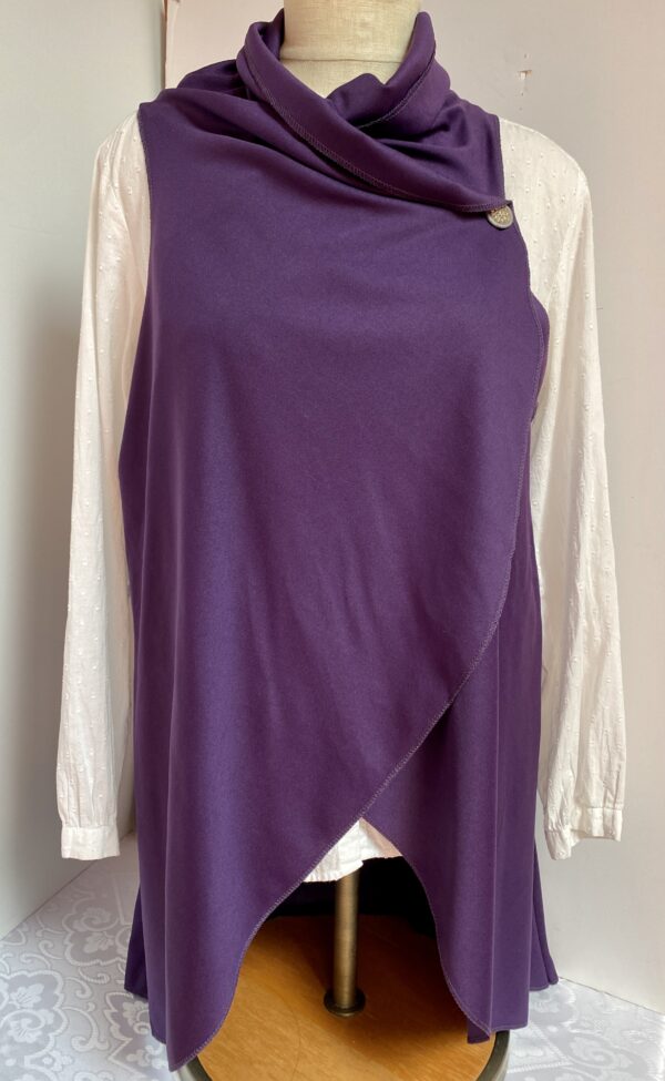 Deep Purple vest that can be worn five different ways - Image 3