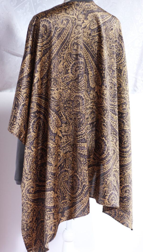Ruana poncho in autumn colors - Image 2