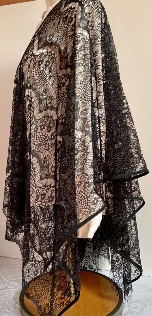 Black lace ruana poncho - Image 3