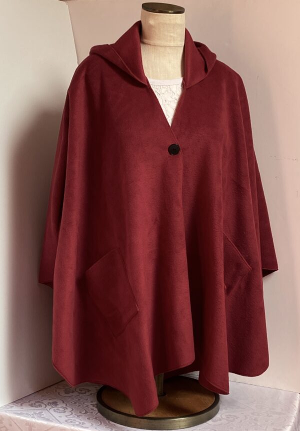 Fleece poncho with hood in various colors - Image 7