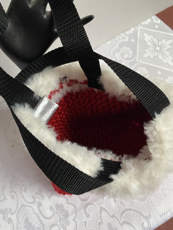 Hand knit red Christmas purse - Image 2