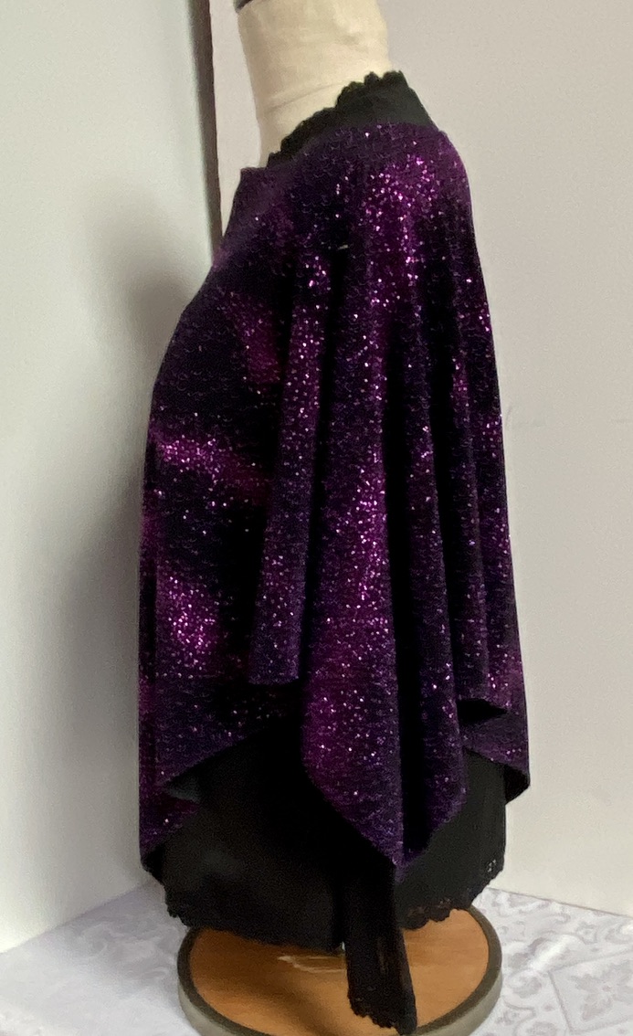 Short black poncho with pink dots - Image 2